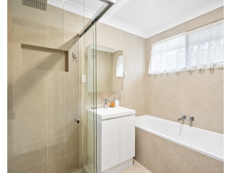 2 Mountain View Avenue, Narara NSW 2250