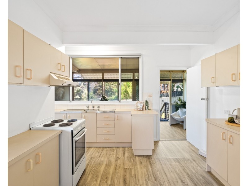 10 Headlam Parade, Springfield NSW 2250