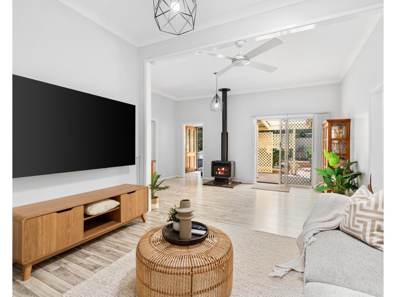 15 Thornley Street, Wyoming NSW 2250