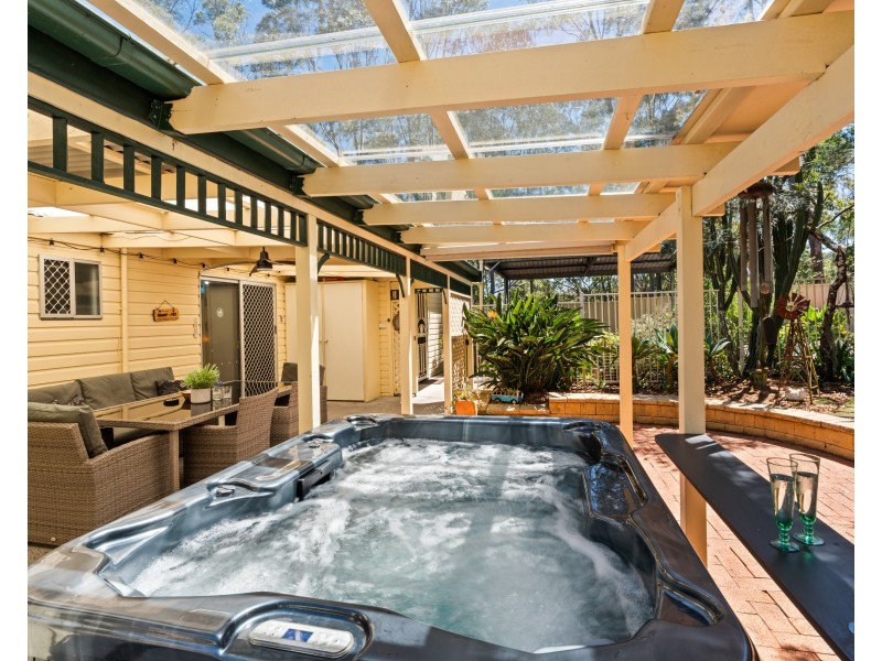 15 Thornley Street, Wyoming NSW 2250