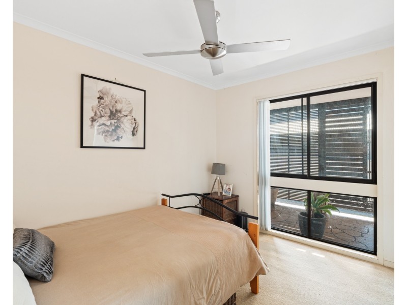 22 Shannon Parade, Berkeley Vale NSW 2261