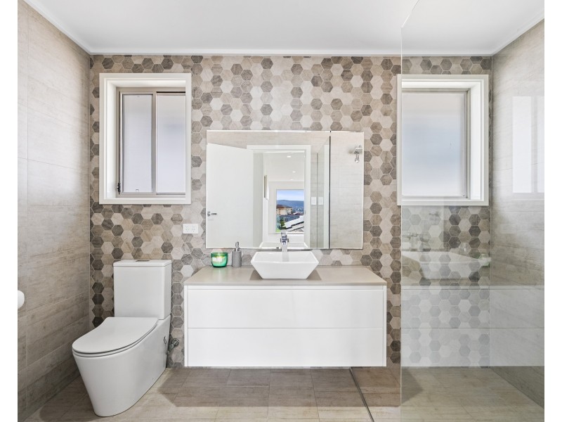 50 Lushington Street, East Gosford NSW 2250