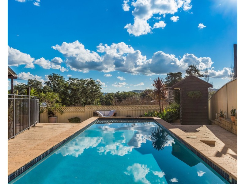 19 Robusta Close, Erina NSW 2250