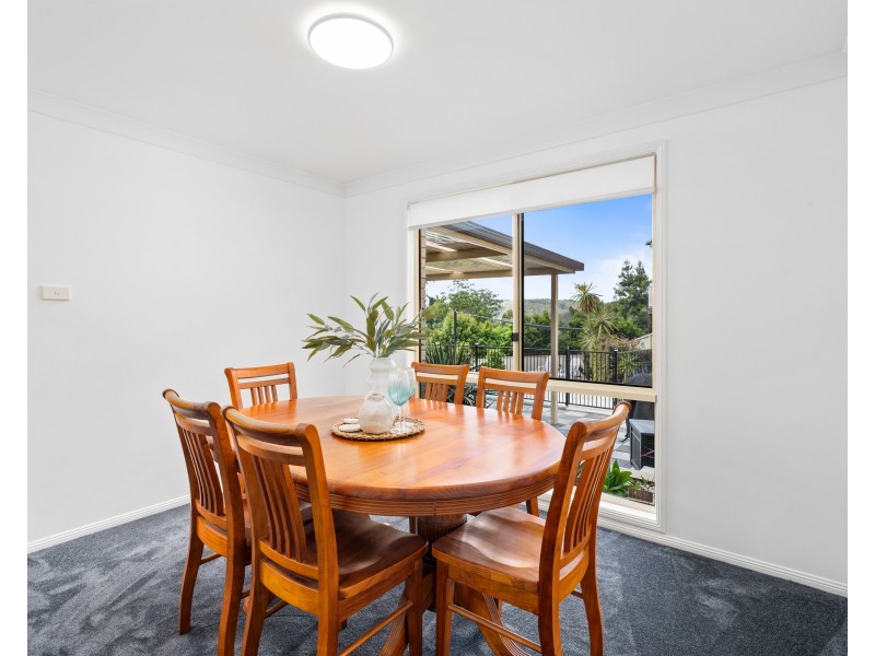 6 Hillgrove Close, Ourimbah NSW 2258