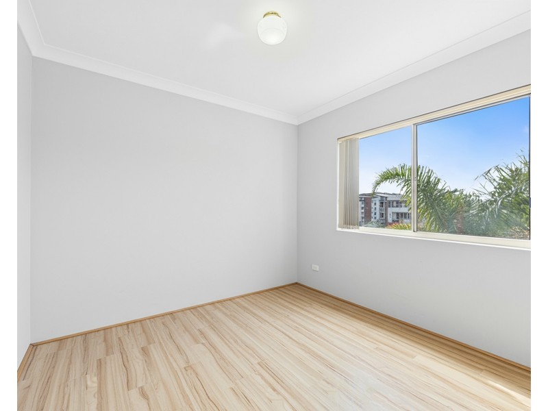 15/145 Faunce Street West, Gosford NSW 2250