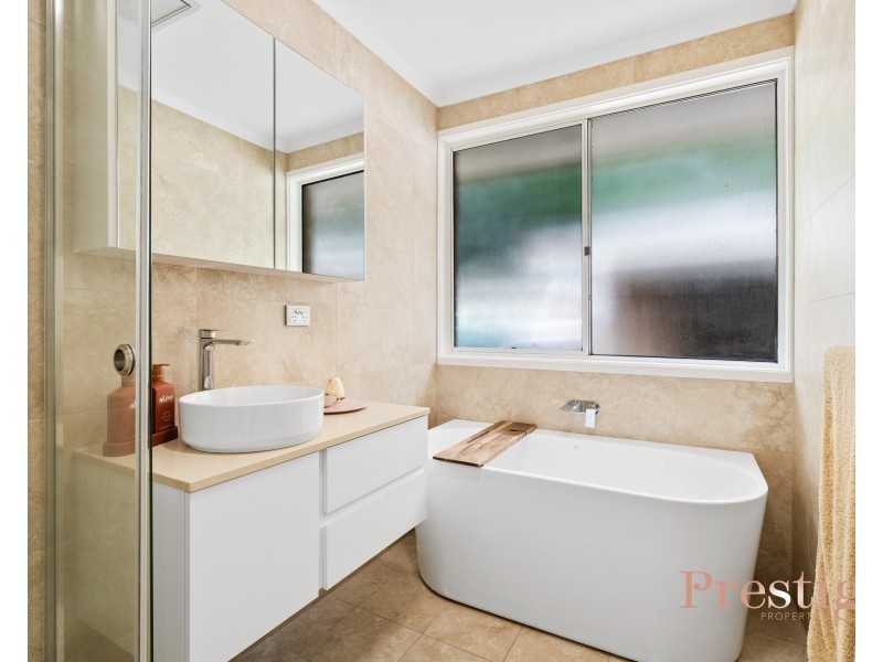 2/229 Oak Road, Matcham NSW 2250