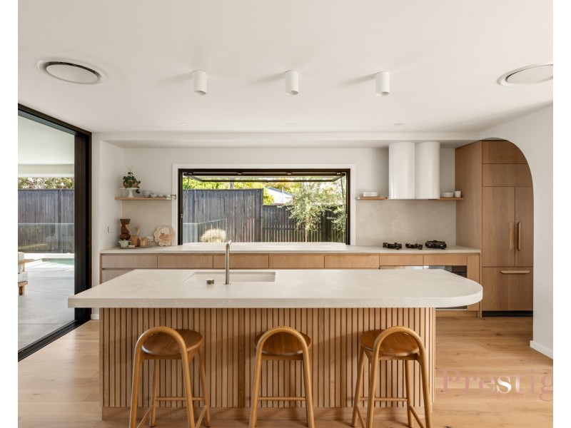 25 View Street, North Avoca NSW 2260