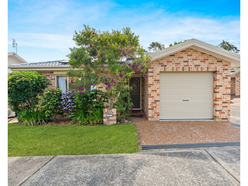 16/8 McLennan Street, Narara NSW 2250