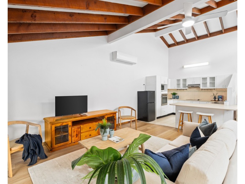 16/8 McLennan Street, Narara NSW 2250