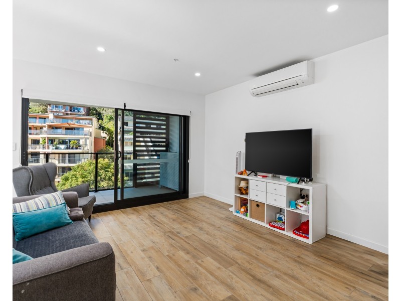 704/25 Mann Street, Gosford NSW 2250