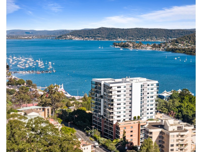 704/25 Mann Street, Gosford NSW 2250