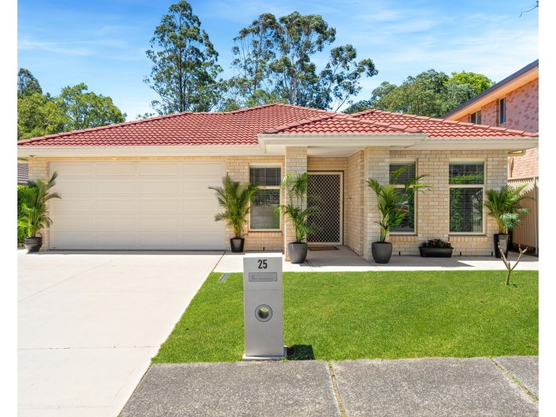 25 The Valley Way, Lisarow NSW 2250
