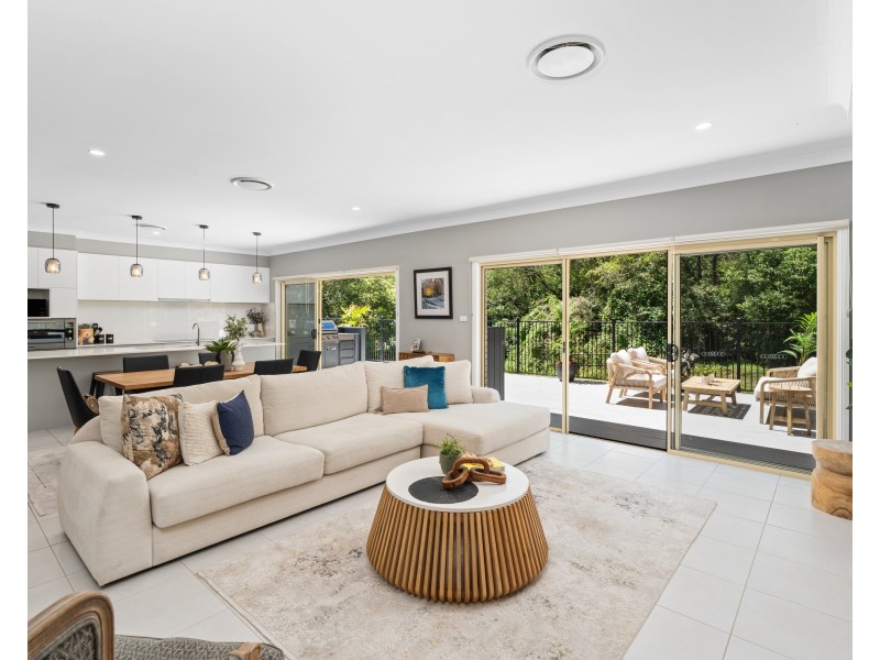 25 The Valley Way, Lisarow NSW 2250