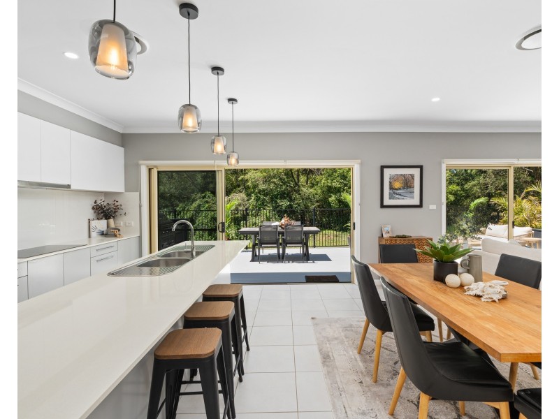 25 The Valley Way, Lisarow NSW 2250