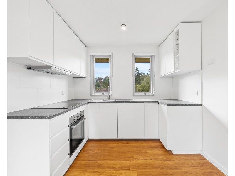 2 Pemworth Close, Wyoming NSW 2250