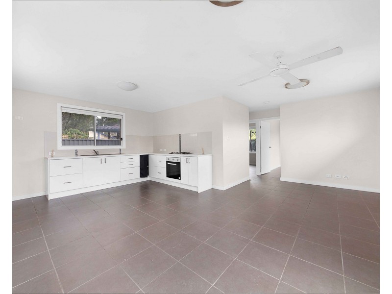 20a Windsor Road, Berkeley Vale NSW 2261