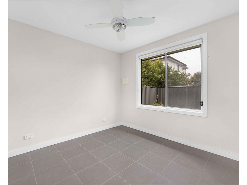 20a Windsor Road, Berkeley Vale NSW 2261