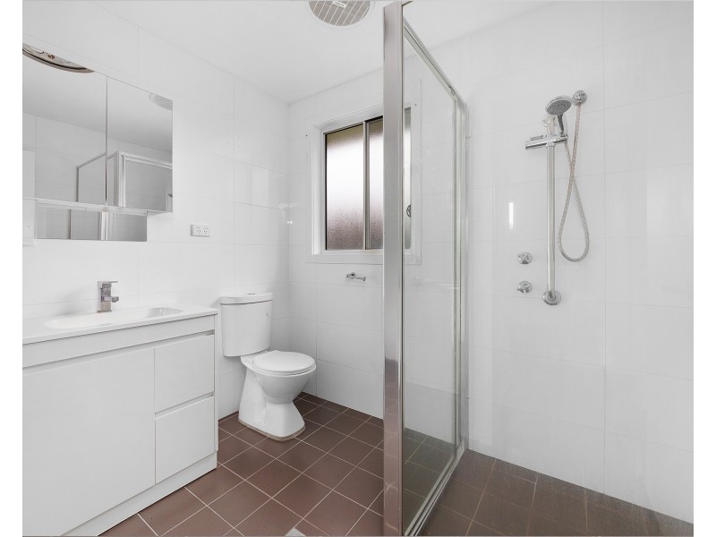 20a Windsor Road, Berkeley Vale NSW 2261