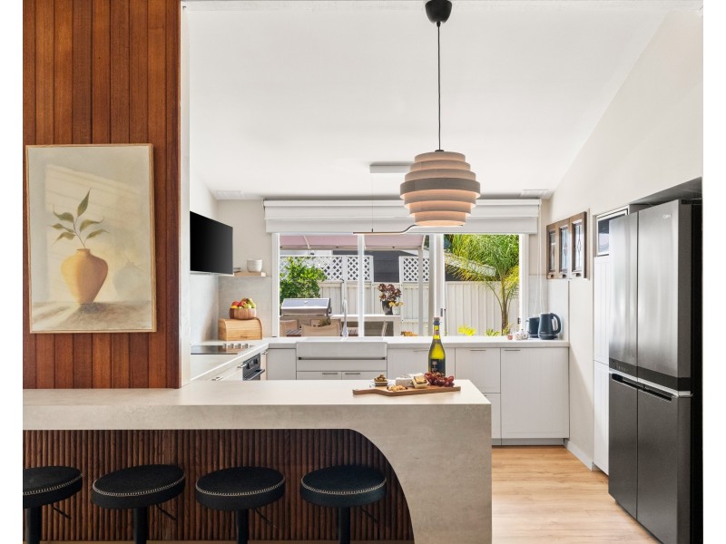 14 Bel Hilton Court, West Gosford NSW 2250