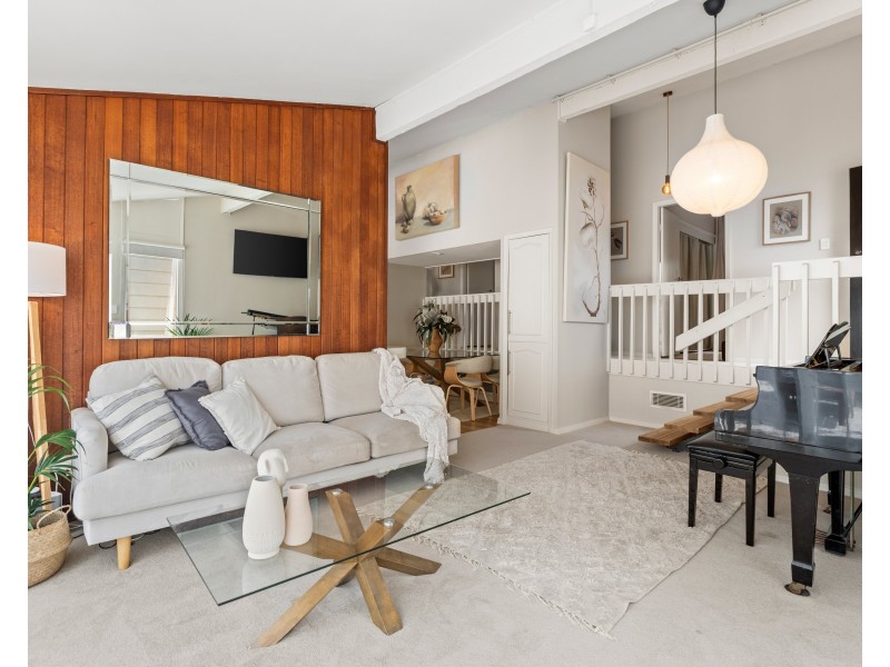 14 Bel Hilton Court, West Gosford NSW 2250