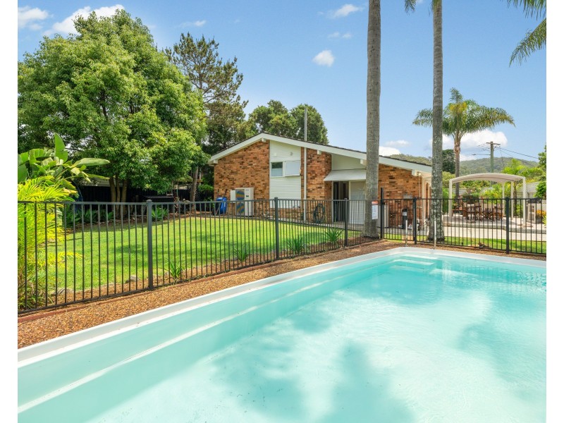 14 Bel Hilton Court, West Gosford NSW 2250