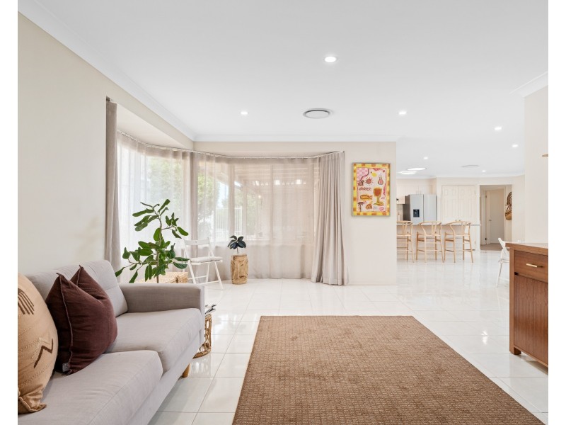 12 Woolmers Crescent, Mardi NSW 2259