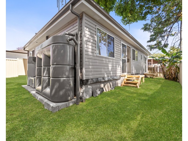 504a Pacific Highway, Wyoming NSW 2250