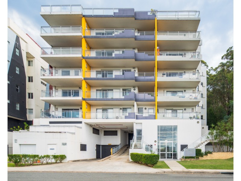 32/71 Faunce Street West, Gosford NSW 2250