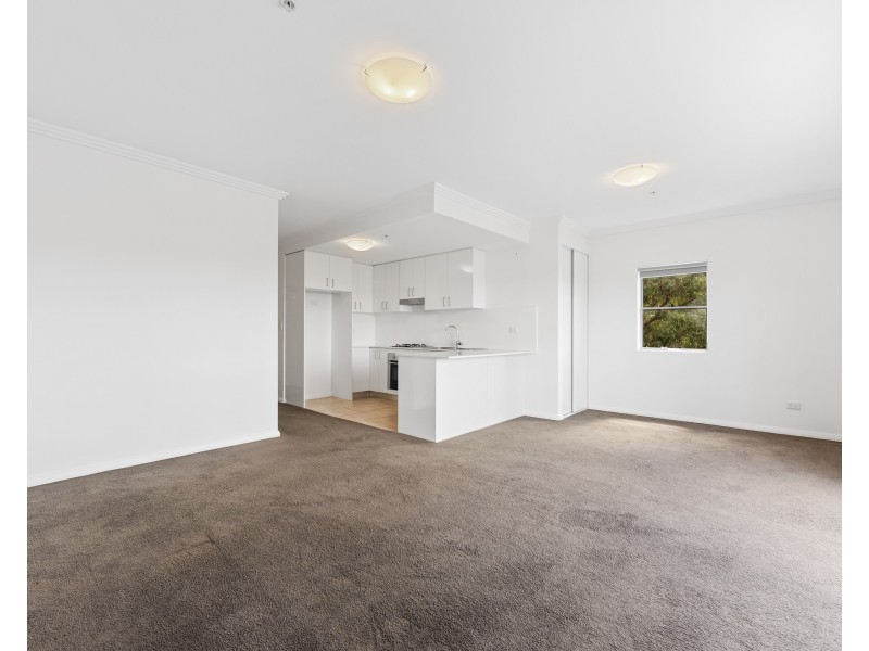 32/71 Faunce Street West, Gosford NSW 2250