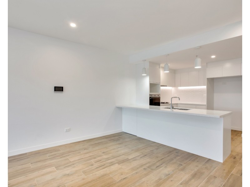 1302/25 Mann Street, Gosford NSW 2250