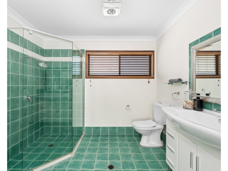 16 Dibden Avenue, Kariong NSW 2250
