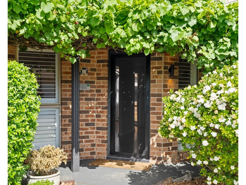 33 Yanderra Crescent, Narara NSW 2250