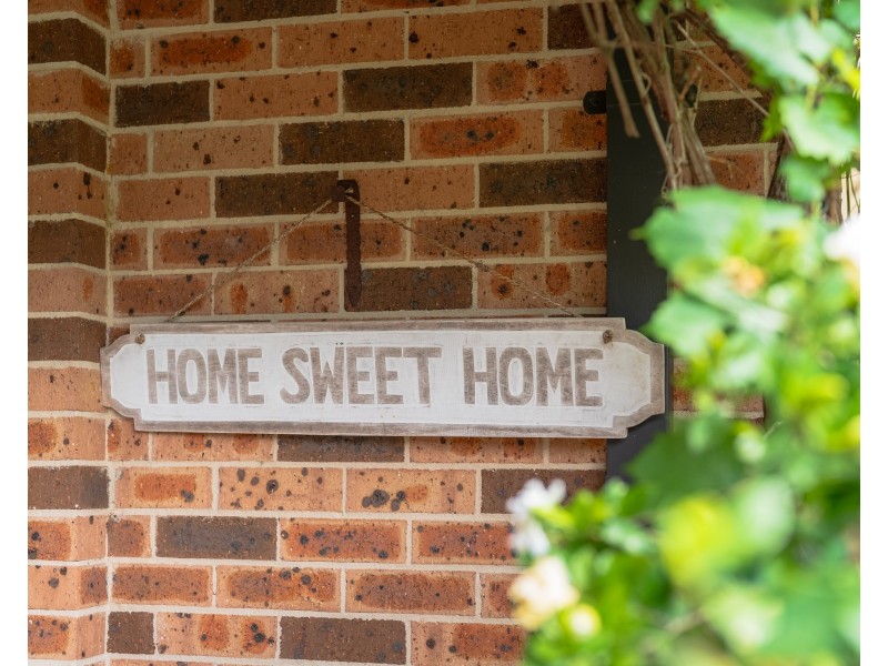 33 Yanderra Crescent, Narara NSW 2250