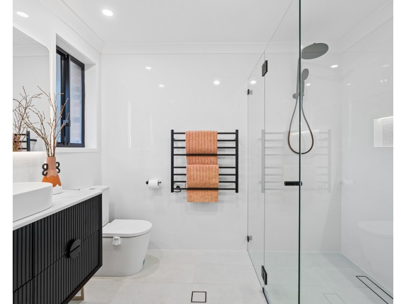 33 Yanderra Crescent, Narara NSW 2250