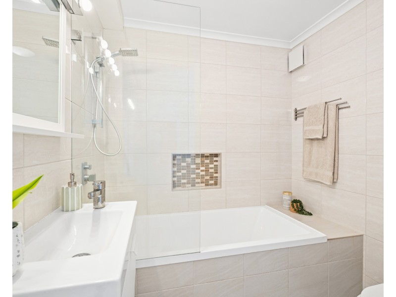 3/43 Rain Forest Road, Wyoming NSW 2250