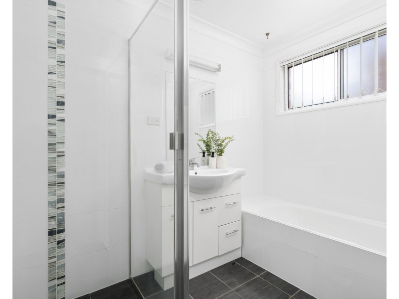 17 Beaumont Avenue, Wyoming NSW 2250