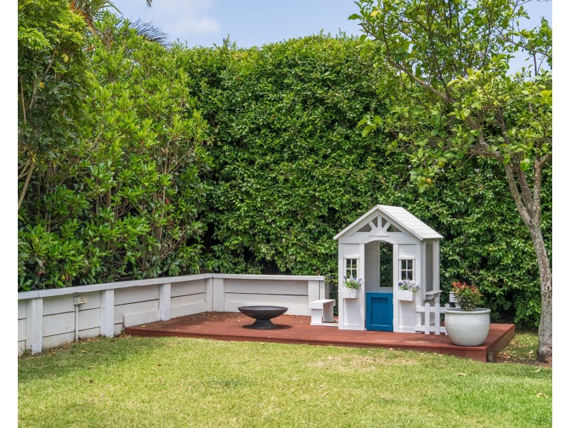 11 Headlam Parade, Springfield NSW 2250