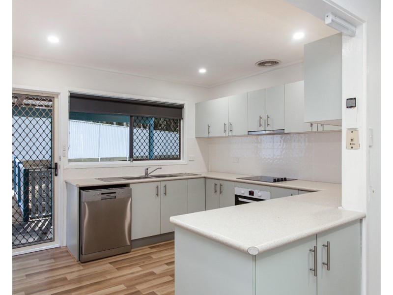 13 Adnamira Close, Wyoming NSW 2250