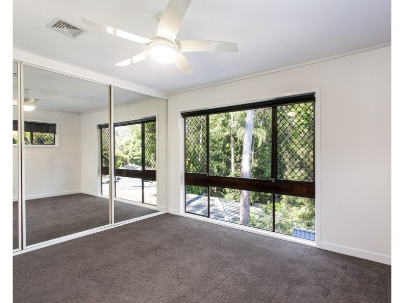 13 Adnamira Close, Wyoming NSW 2250