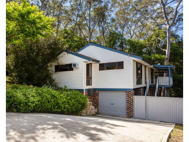 13 Adnamira Close, Wyoming NSW 2250