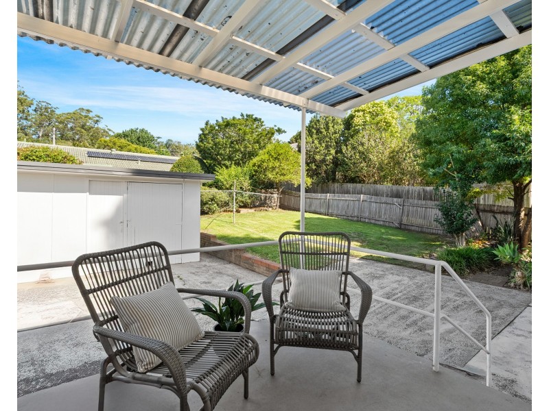 43 Orange Parade, Wyoming NSW 2250