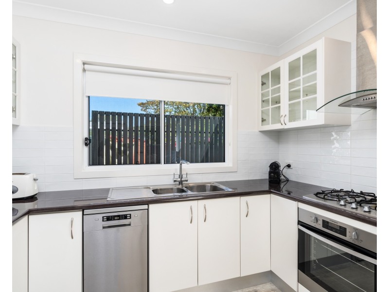 12 Chiltern Road, Erina NSW 2250