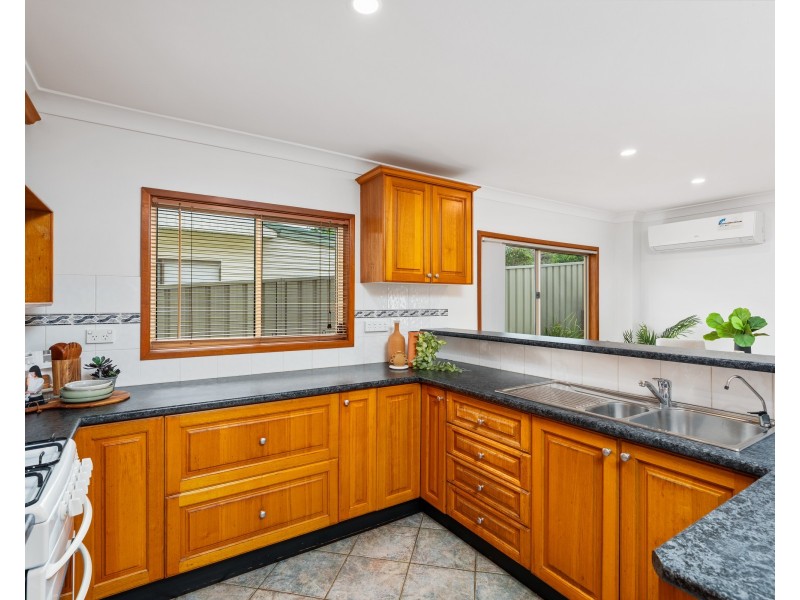 37 Deane Street, Narara NSW 2250