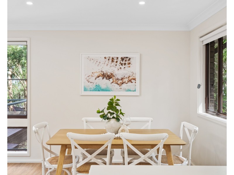 15 Larbonya Avenue, Wyoming NSW 2250