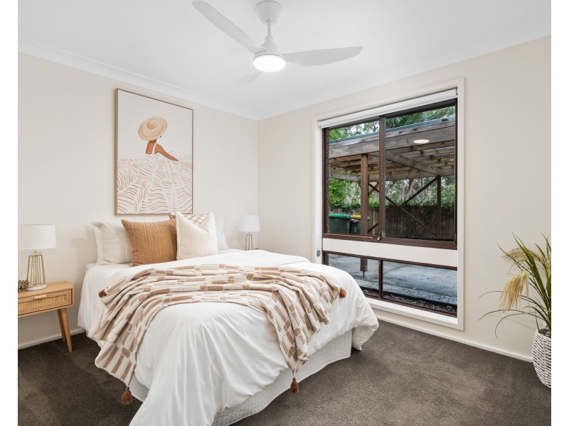 15 Larbonya Avenue, Wyoming NSW 2250