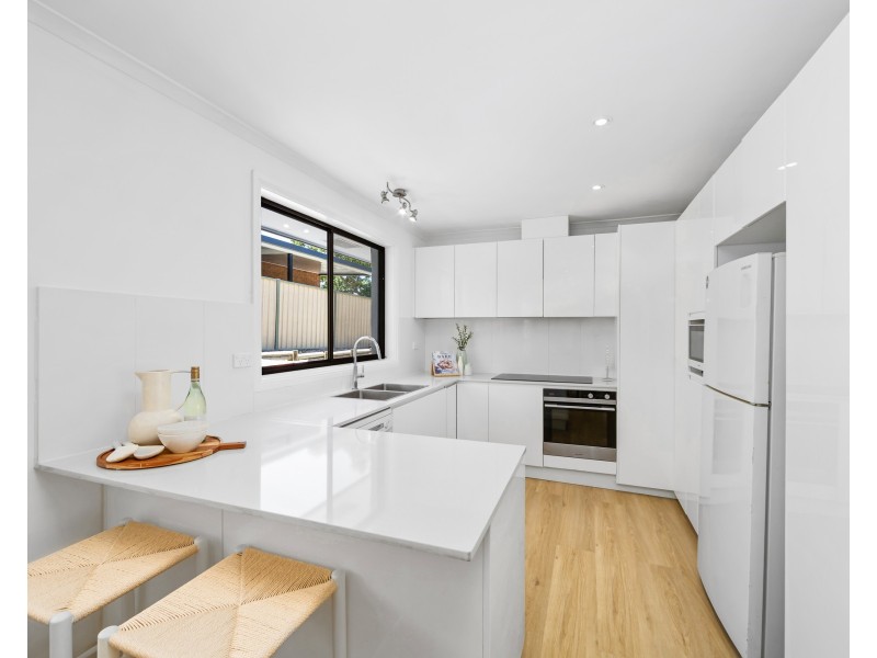 25 Fragar Avenue, Wyoming NSW 2250