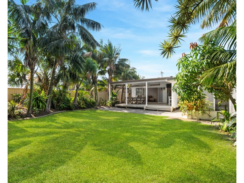 37 Manly Parade, The Entrance North NSW 2261