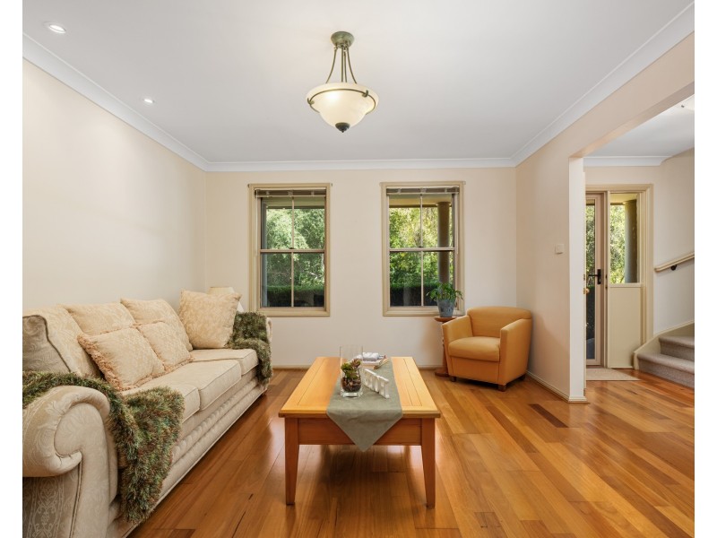 12 Woolybutt Crescent, Erina NSW 2250