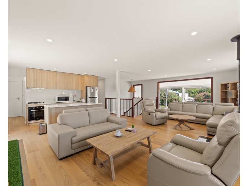 3 Lavinia Street, Forresters Beach NSW 2260