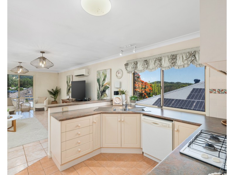 99 Bronzewing Drive, Erina NSW 2250